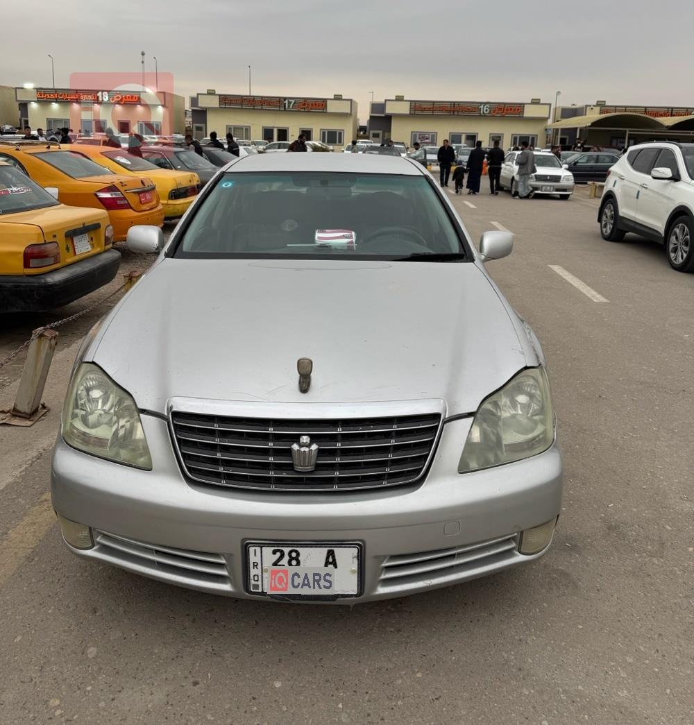 تۆیۆتا کراون